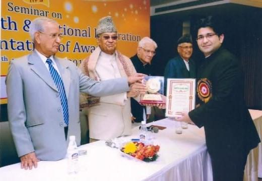 Receiving Rashtriya Gaurav in Medicine Award